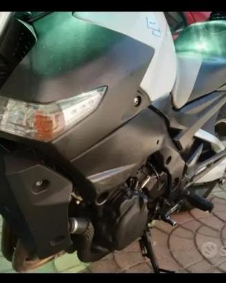 Suzuki GSR 600 
