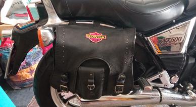 Coppia di borse laterali in pelle