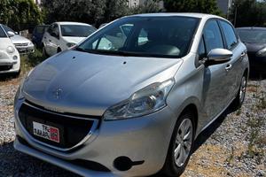 Peugeot 208 1.4 HDi 68 CV 5 porte Allure