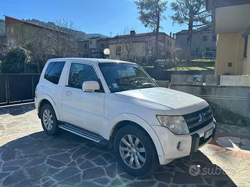 Mitsubishi Pajero 3.2