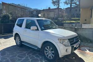 Mitsubishi Pajero 3.2