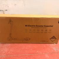 Monopattino xaomi essential