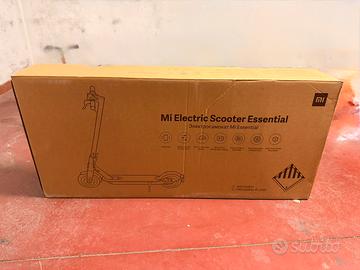 Monopattino xaomi essential