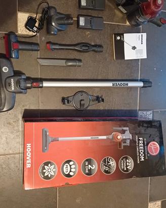 Aspirapolvere a batteria Hoover Freedom completa