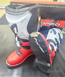 stivali nuovi FORMA Nr.39