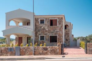 Villetta nuova 250 metri dalla spiaggia e centro