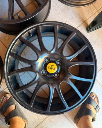 Cerchi tributo ferrari da 17 abarth