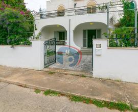 Villa bifamiliare Gallipoli [126VRG]