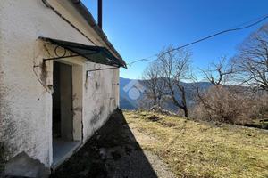 CASA INDIPENDENTE A VALBREVENNA