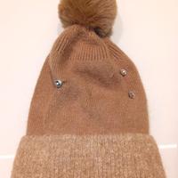 cappello in viscosa e angora