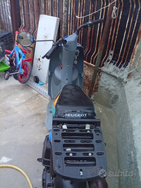 Scuter peugeot