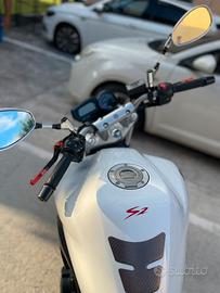 YAMAHA FZ6 s2 del 2006