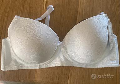 Reggiseno imbottito taglia 9