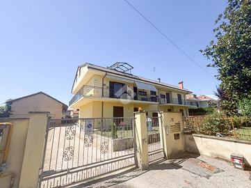 4 LOCALI A POIRINO
