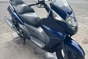 Honda silver wing 400
