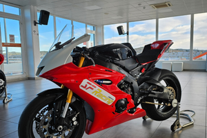 Yamaha R6 Race 2023 Full, pronta pista