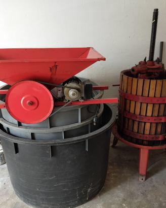 Torchio a cricchetto con pigiatrice elettrica