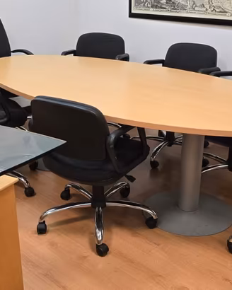 tavolo riunioni ufficio 