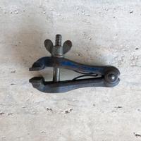 Antico Morsetto in ferro