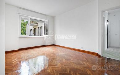 TRILOCALE CON TERRAZZO