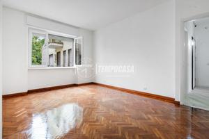 TRILOCALE CON TERRAZZO