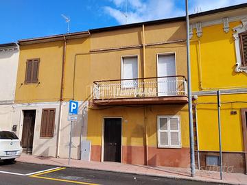 Ittiri casa indipendente corso Vittorio Emanuele