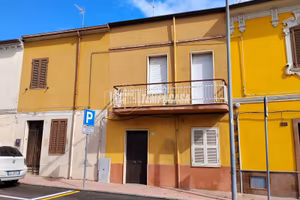 Ittiri casa indipendente corso Vittorio Emanuele