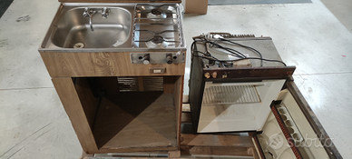 Mobile +frigo trivalente + lavello