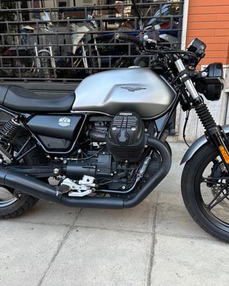 Moto Guzzi V7 III Stone