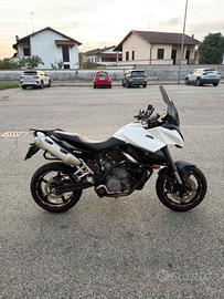 KTM 990 SUPERMOTO