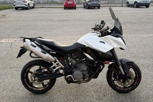 KTM 990 SUPERMOTO