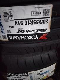 2 Pneumatici Yokohama BluEarth-GT AE51 205/55 R16