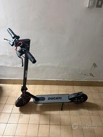 Monopattino Elettrico