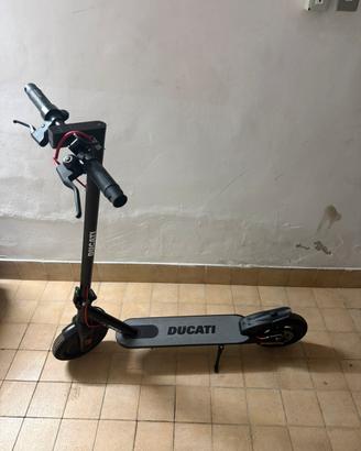 Monopattino Elettrico