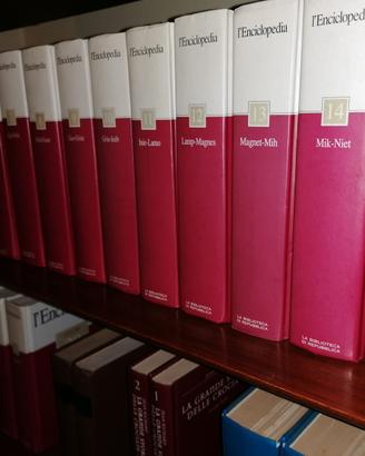 Enciclopedia la biblioteca di Repubblica