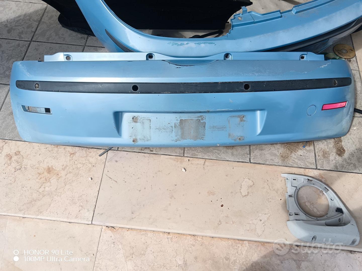 Cantonale paraurti posteriore sinistro Alfetta 83 (blu) | Grigio Senza Fregio
