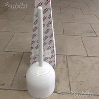 Scovolino per wc