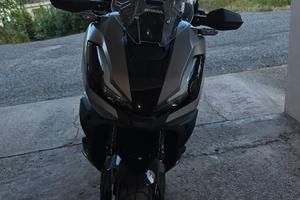 Honda adv 350