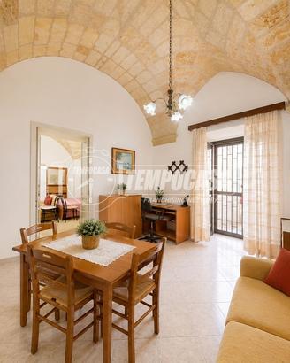 BILOCALE CON POZZO LUCE IN CENTRO STORICO