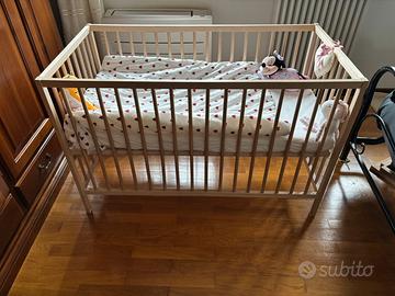Lettino in legno +materasso