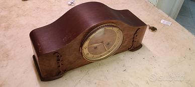 Orologio vintage a cappello si napoleone