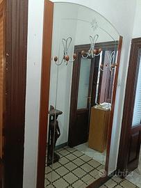 specchiera da ingresso con appendiabiti 