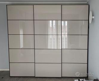 Camera da letto moderna