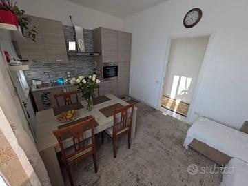 Pesaro ampio trilocale con garage