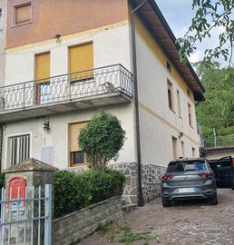 Porzione di casa a Fariolo (Castelnovo ne' Monti)