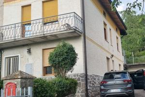 Porzione di casa a Fariolo (Castelnovo ne' Monti)