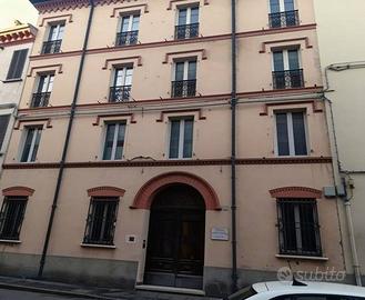 Immobile in asta di 509 m² con più di 5 locali a L