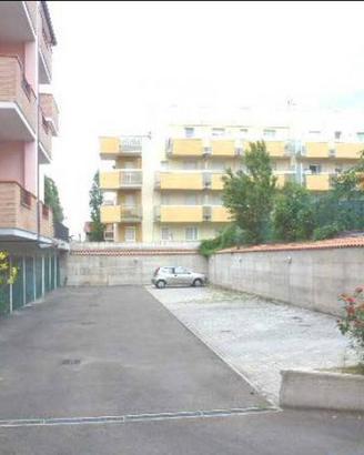 Box / Garage di 12 m² a Imola