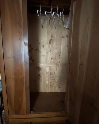 Armadio in legno