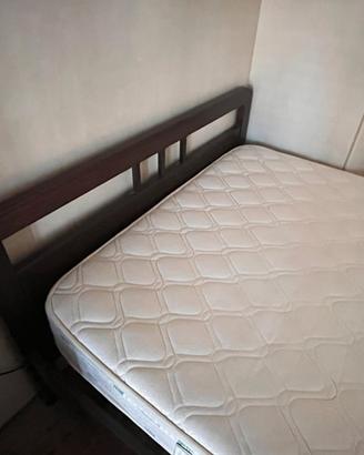 Letto completo di rete ortopedica e materasso